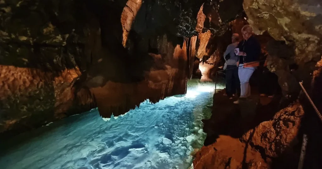 Jenolan Caves